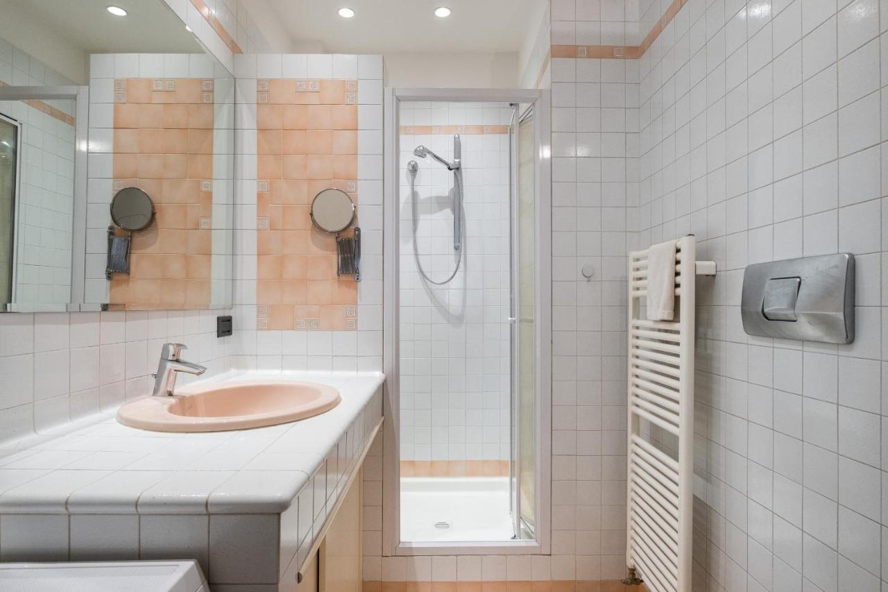 Torre Dell'Orologio Apartment By Wonderful Italy بولونيا المظهر الخارجي الصورة