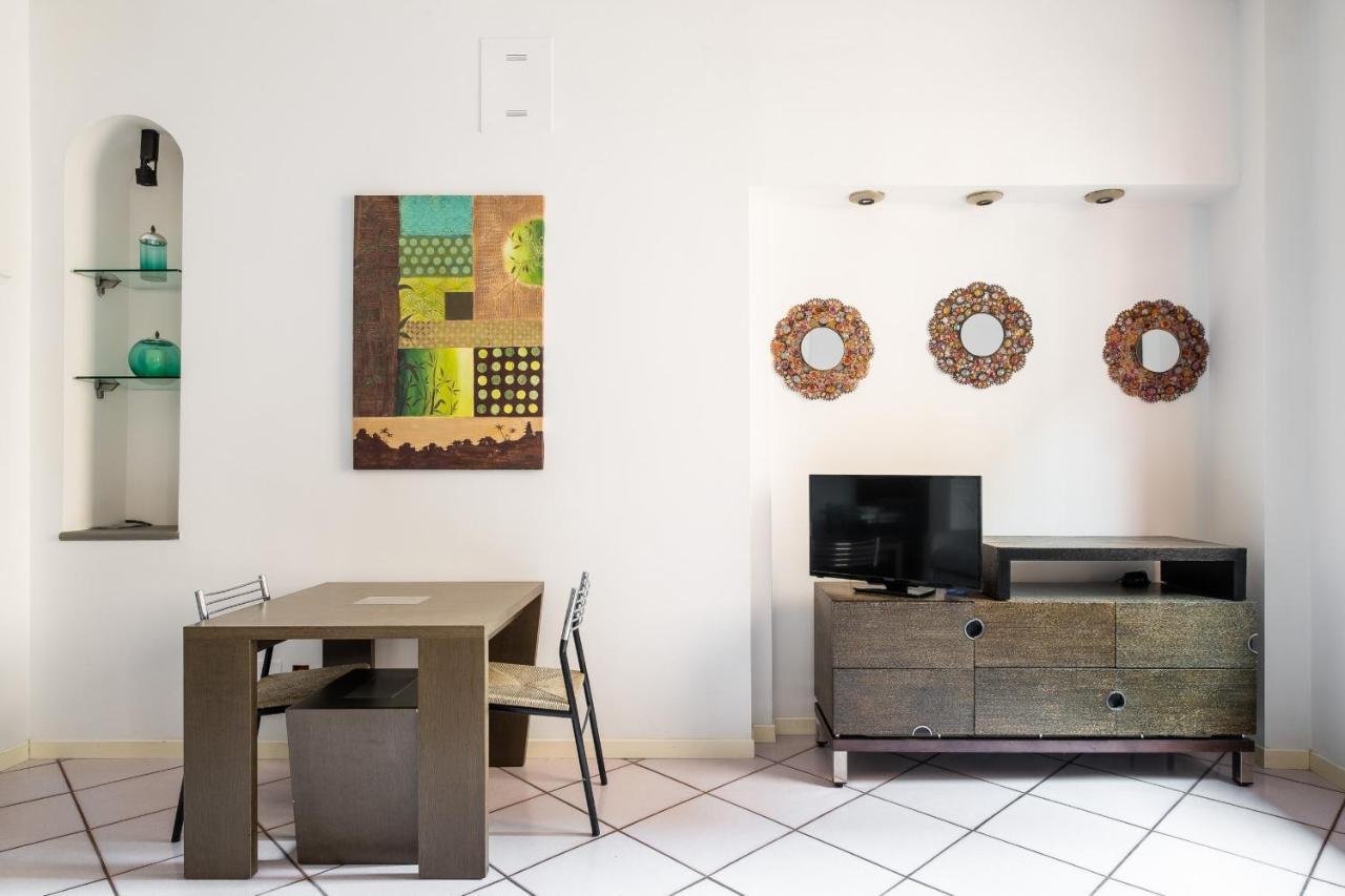 Torre Dell'Orologio Apartment By Wonderful Italy بولونيا المظهر الخارجي الصورة